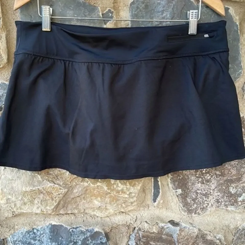 NWT Nike Women's Mini Faux Wrap Style Boardskirt in Black Size XL